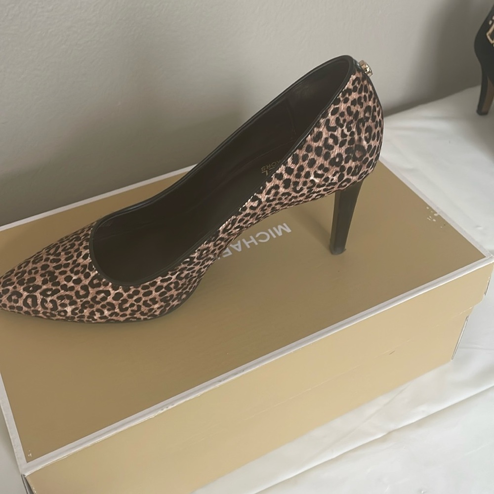 Michael Kors -Dorothy Flex Pump